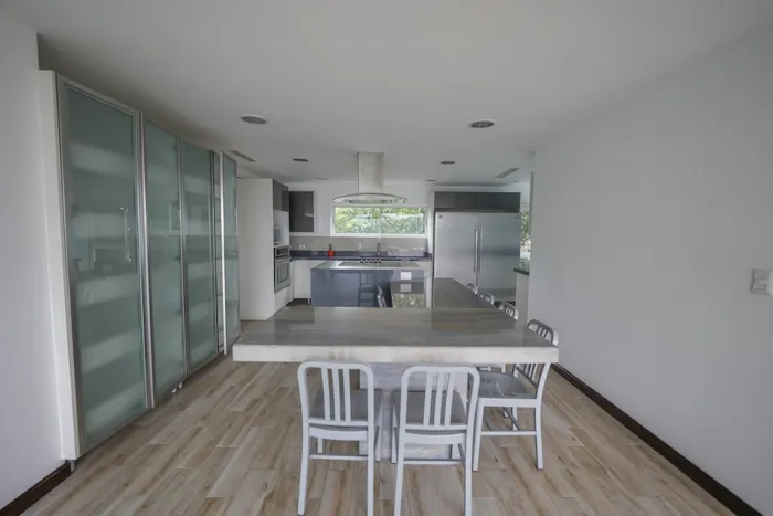 Penthouse de 3 Habitaciones + Oficina en Jaboncillos de Escazú in San Rafael, Escazú, San José — $930,000
