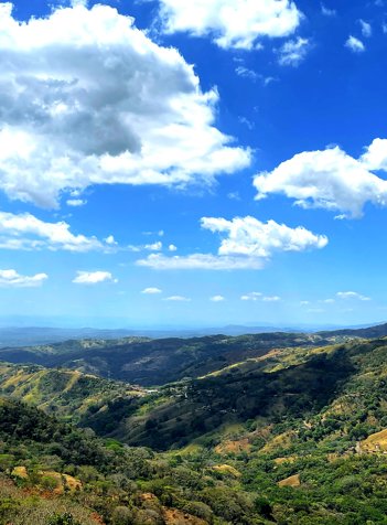 FINCA BARROETA - Una Finca de 16 Hectáreas (161,799 m²) in Atenas, Alajuela — $875,000