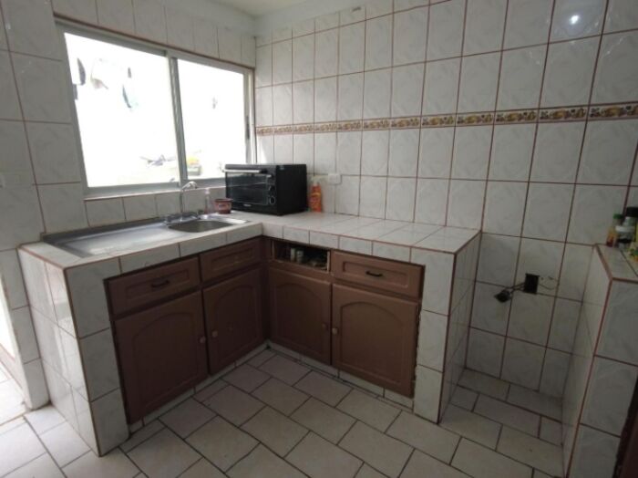 Se vende casa en Santo Domingo Heredia 23-2209 en Santo Tomás, Santo Domingo, Heredia — ₡ 130 000 000