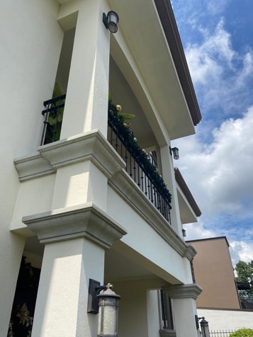 CASA DE LUJO RESIDENCIAL COLINAS DEL en Desamparados, Alajuela — $695,000