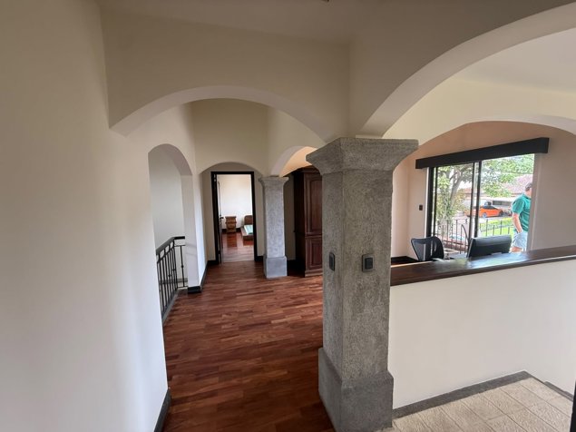 VENTA DE CASA PARA VIVIR SANTA ANA A LO GRANDE | ORO SOL, PIEDADES in Piedades, Santa Ana, San José — $675,000 - Photo 2 of 38