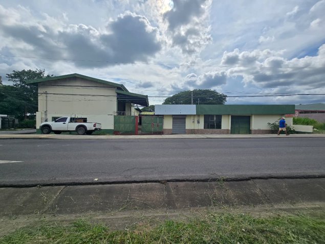 Local y bodega en venta en Cañas - Centro. Comercial, 5VV9576288 in Cañas, Guanacaste — ₡ 172 500 000