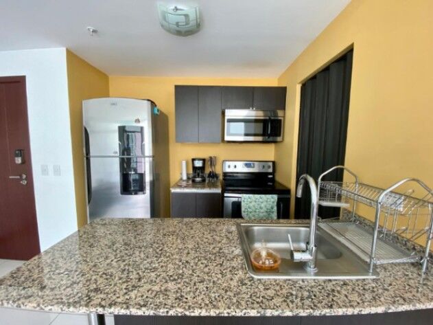 Se vende apartamento con mucha luz natural en Hatillo San José 26-1786 en Hatillo, San José — $140,000