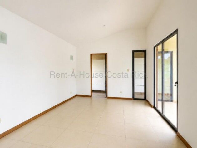 Alquiler de LUJOSA Casa en Altos de Carrizal, Escazú. RAH 27-142 in Escazú, San José — $3,000