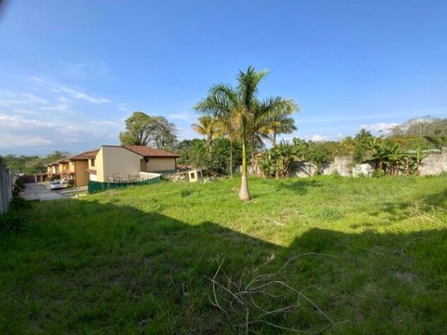 Se vende lote plano en Río Oro Santa Ana 26-1798 en Santa Ana, San José — $230,000