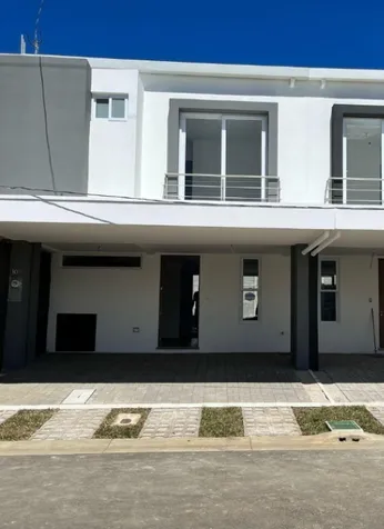 House for Sale in Ulloa, Heredia. RAH 25-2014 in Ulloa, Heredia — $190,000 - Photo 2 of 12