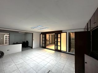 Propiedad de 9 habitaciones con uso mixto en venta - Santo Domingo de Heredia en Santo Domingo, Santa Bárbara, Heredia — $394,000 - Foto 5 de 10
