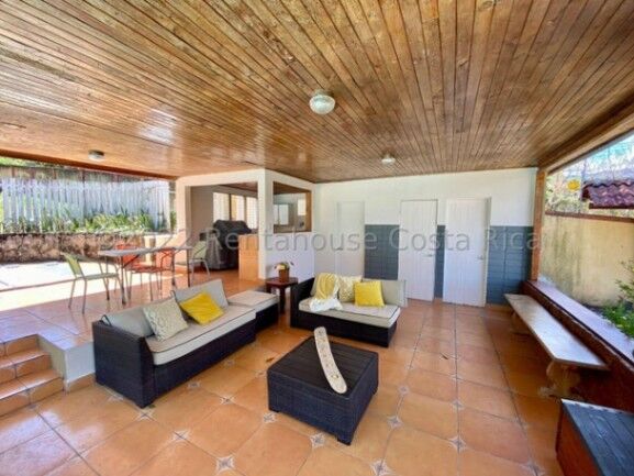 Lote + Casa y Cabaña en Venta en Santa Ana, San José. RAH 25-1836 en Santa Ana, San José — $800,000