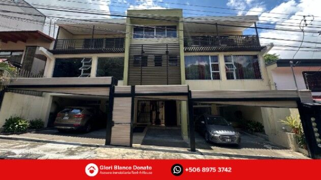 En venta edificio de tres pisos en Llorente de Tibás en Anselmo Llorente, Tibás, San José — $700,000