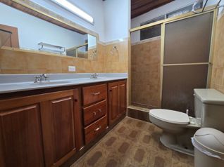 SE VENDE CASA Montes de Oca Sabanilla en Sabanilla, Montes De Oca, San José — $300,000 - Foto 5 de 21