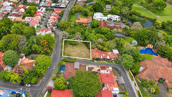 Lotes en Venta San Rafael de Escazú cerca Country Club en San Rafael, Escazú, San José — $155,000 - Foto 3 de 13