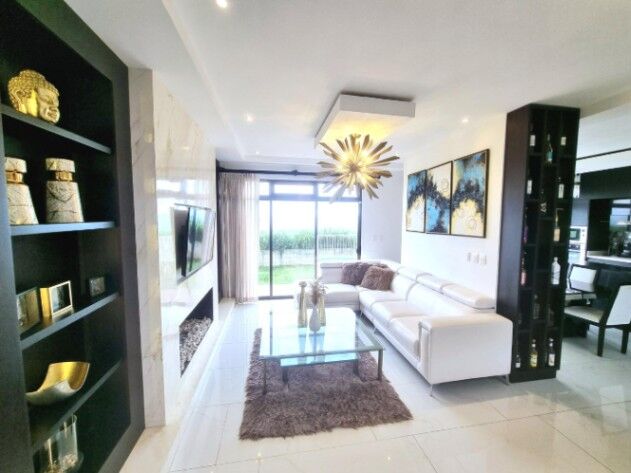 Venta de Lujosa Casa en Sabanilla de Alajuela. RAH 26-646 in Sabanilla, Alajuela — ₡ 230 000 000
