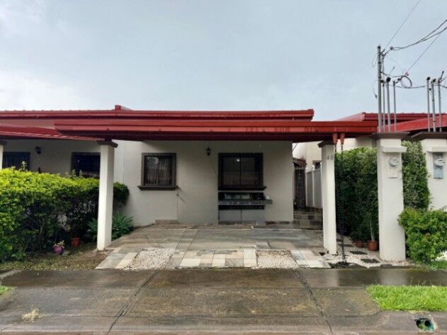 Oportunidad en Heredia – Casa en Condominio de Alta Plusvalía in San Josecito, San Rafael, Heredia — ₡ 92 000 000