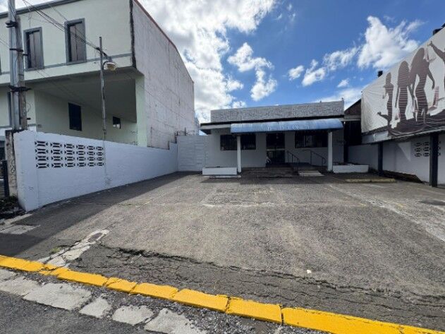 ALQUILER DE LOCAL COMERCIAL, SAN JOSE, SABANILLA, MONTES DE OCA - 9278413 in Sabanilla, Montes De Oca, San José — $4,000