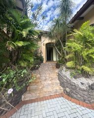 Hermosa Casa con Diseño de Lujo en Santa Bárbara de Heredia in Santa Bárbara, Heredia — $650,000 - Photo 5 of 18
