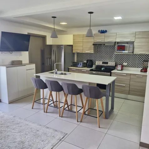 Casa en San Antonio de Escazu. en San Antonio, Escazú, San José — $215,000