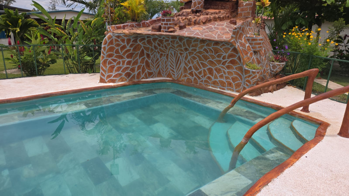 Villa Fortuna con excelente vista al Volcán Arenal en La Fortuna, San Carlos, Alajuela — $860,000 - Foto 3 de 14