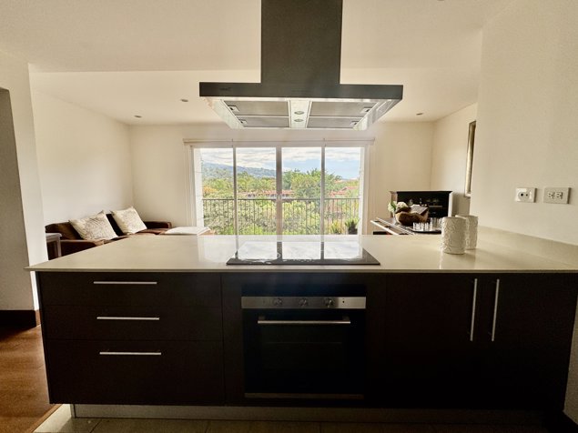 Alquiler de apartamento en Curridabat, Granadilla - Amoblado en Granadilla, Curridabat, San José — $2,000 - Foto 2 de 29
