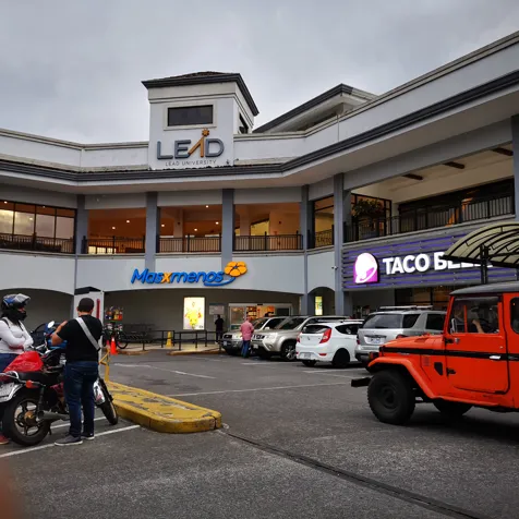 SE ALQUILA OFIBODEGA COMERCIAL EN PLAZA ROHRMOSER, PAVAS en Pavas, San José — $319 - Foto 2 de 8
