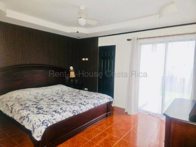 Venta de Casa en Condominio Montealto, Cartago.  RAH 26-2281 en Carmen, Cartago — ₡ 137 000 000