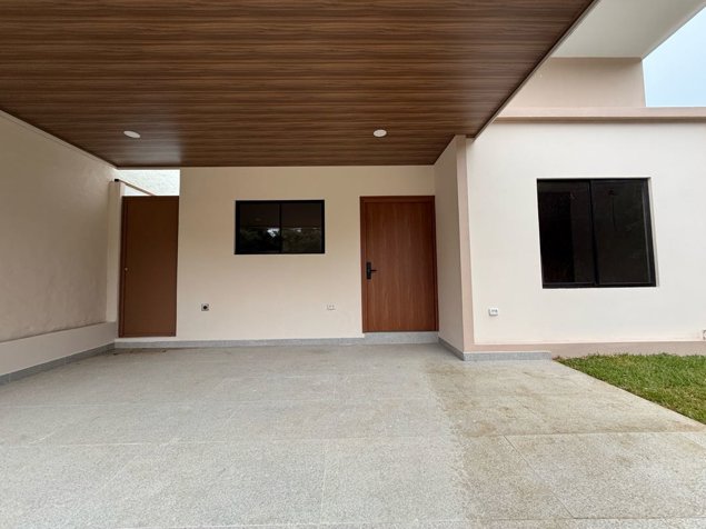 Venta de casa en Condominio La Francia, Alajuela en Alajuela — ₡ 95 615 000 - Foto 3 de 42
