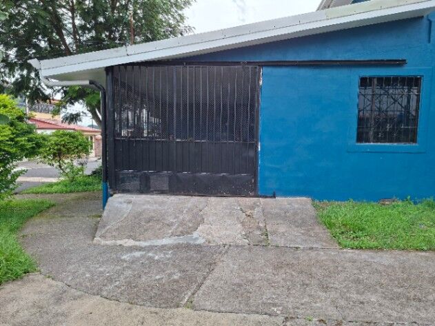 Alquiler de Casa en Alajuela — ₡ 300 000