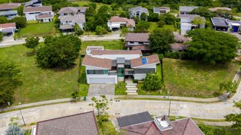 Exclusiva Residencia Familiar de Lujo en Hacienda Espinal