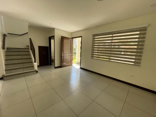 Vendo casa  en condominio La Floresta Concepcion de Tres Ríos in Concepción, La Unión, Cartago — ₡ 155 000 000 - Photo 3 of 9