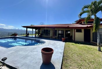Casa en Venta en Exclusivo Residencial de Atenas en Atenas, Alajuela — $600,000 - Foto 2 de 39