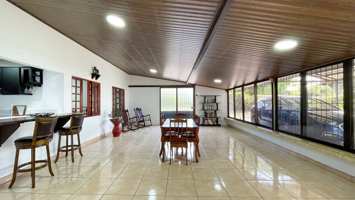 House for Sale in Los Angeles of Grecia in Grecia, Alajuela — ₡ 140 000 000 - Photo 2 of 24