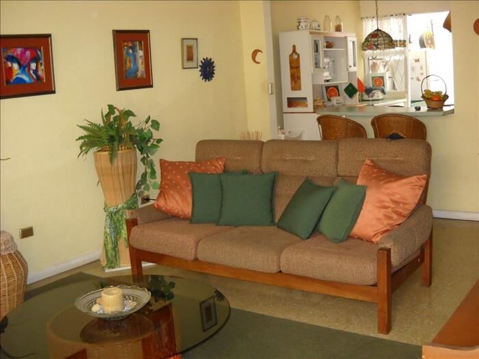 Hermosa Casa en lugar muy seguro y centrico en Mata de Plátano, Goicoechea, San José — ₡ 65 000 000