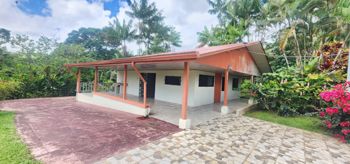 EXCLUSIVA QUINTA CON JARDÍN TROPICAL Y QUEBRADA en Venecia, San Carlos, Alajuela — $266,000 - Foto 2 de 18