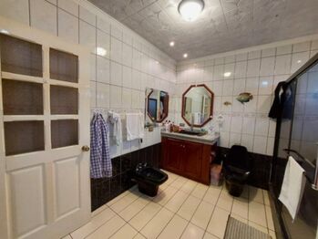 Se venden casa y 2 apartamentos con amplio lote en Santa bárbara Heredia 24-1075 in Jesús, Santa Bárbara, Heredia — 235 000 000 ₡ - Photo 5 of 22