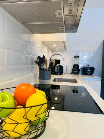 ALQUILO APARTAMENTO AMOBLADO EN NÚCLEO SABANA en Merced, San José — ₡ 650 000 - Foto 3 de 10