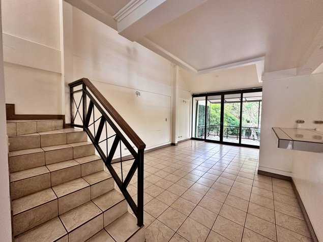 Venta Casa con Estudio para remodelar, Guachipelín Sur, Escazú (FAU) in San Rafael, Escazú, San José — $225,000 - Photo 1 of 20