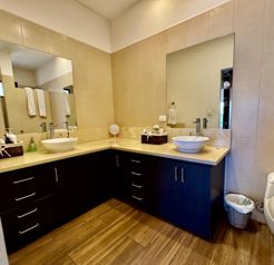 Casa para la venta en Condominio Montaña Luna Piedades Santa Ana en Piedades, Santa Ana, San José — $435,000 - Foto 3 de 13