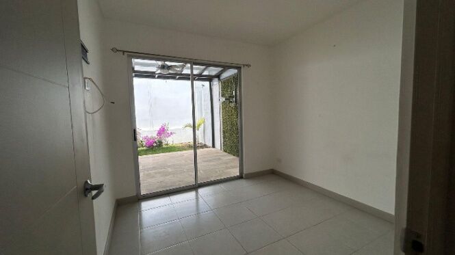 🏡 Vive en un lugar donde la tranquilidad se combina con el estilo moderno. 26-1333  in San Antonio, Alajuela — $880