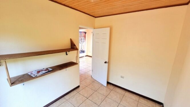ENCANTADORA CASA DE 2 DORMITORIOS EN VENTA EN SANTA ELENA DE EL GENERAL en Cajón, Pérez Zeledón, San José — ₡ 25 000 000