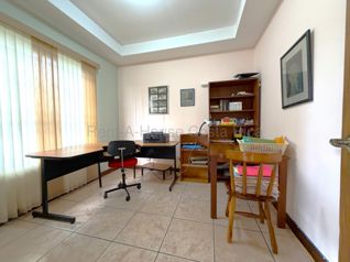 Venta de residencia con jardín interno en Curridabat #26-2159 GS en Granadilla, Curridabat, San José — $700,000 - Foto 4 de 10