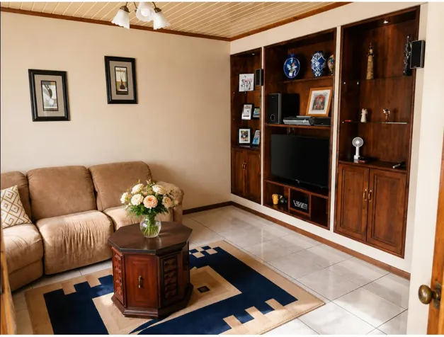 SE VENDE HERMOSA CASA EN CURRIDABAT en Curridabat, San José — ₡ 130 000 000 - Foto 3 de 16