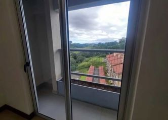 ALQUILO HERMOSO APARTAMENTO 2 HABITACIONES, TORRE AZENZA, LA URUCA en Uruca, San José — $1,000 - Foto 3 de 29