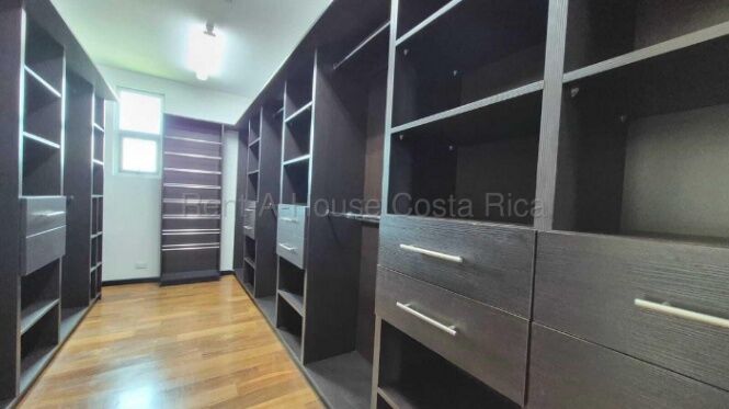 Venta de Casa en Santa Ana-Piedades. RAH 26-2116 en Piedades, Santa Ana, San José — $450,000