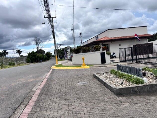 Se venden LOTES en CONDOMINIOS La Guácima Alajuela in Guácima, Alajuela — $100,000