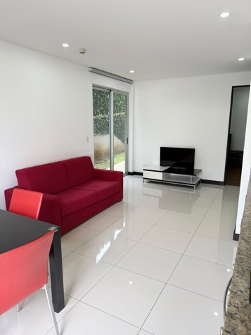 Alquiler de Apartamento en Escazú in Escazú, San José — $1,300 - Photo 3 of 26