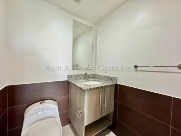 Se alquila apartamento en Ulloa Heredia 26-2160 in Ulloa, Heredia — $900