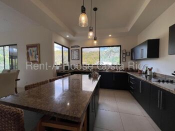 🏡 Casa en venta – Santa Ana, Piedades  26-1487  en Piedades, Santa Ana, San José — $435,000 - Foto 5 de 12