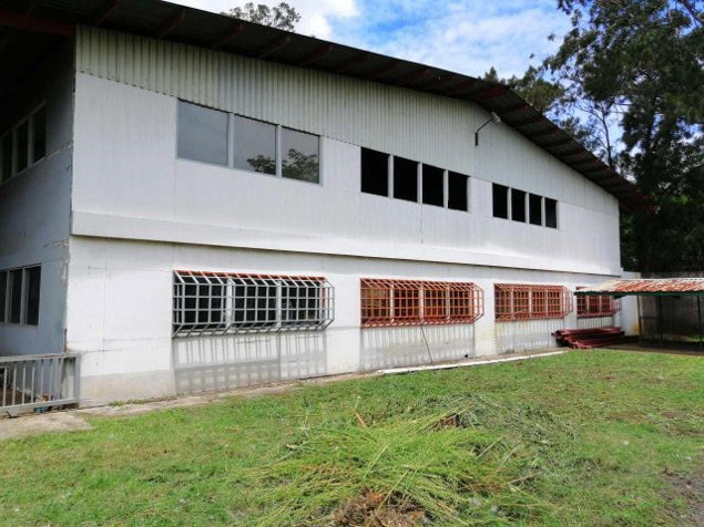 Venta de Bodega + 2 Apartamentos en La Uruca, San José. RAH 24-143 en Uruca, San José — $2,400,000 - Foto 2 de 6