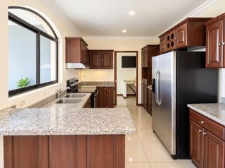 Venta de Casa de Lujo en Condominio, Cartago San Isidro en San Isidro, El Guarco, Cartago — $1,800 - Foto 3 de 17
