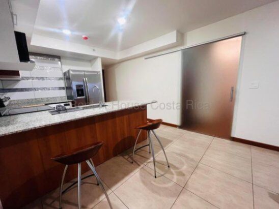 Alquiler de Apartamento en Catedral-San José. RAH 26-1938 en Catedral, San José — $950