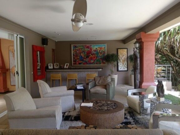 Se vende amplia propiedad de lujo con piscina en San Rafael Escazú 25-1599 en San Rafael, Escazú, San José — $5,500,000
